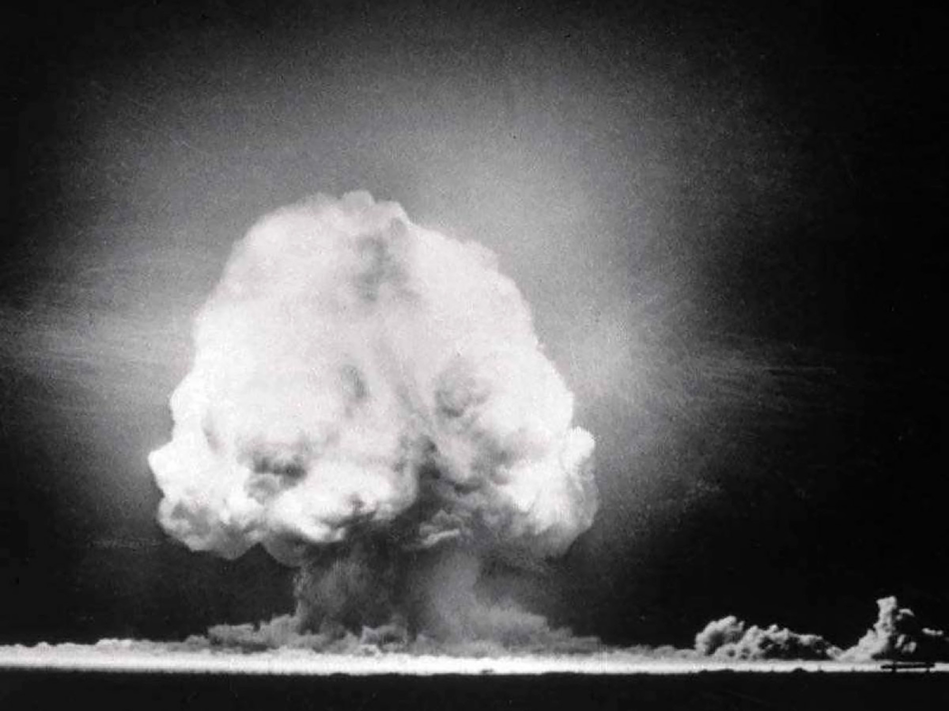Trinity, l'explosion de la toute premi&egrave;re bombe atomique de l'Histoire